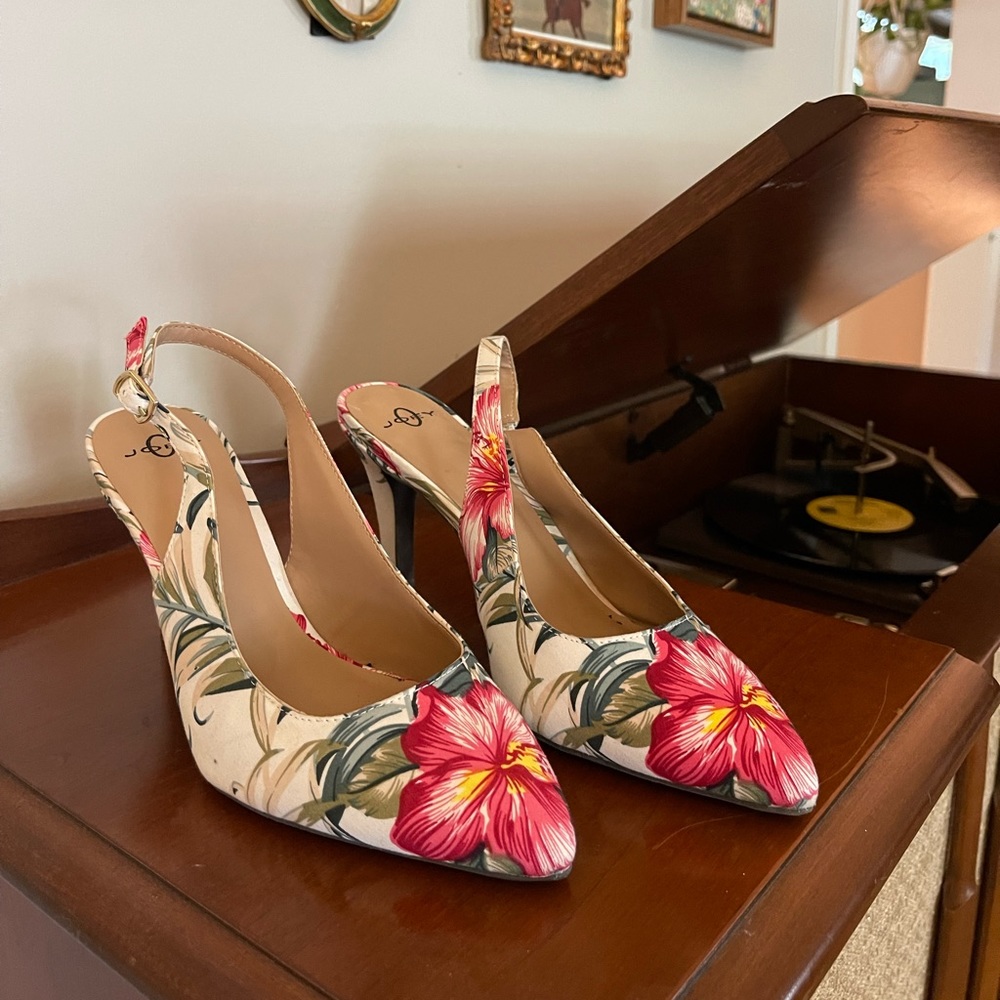 Joey O Vintage Floral Heels